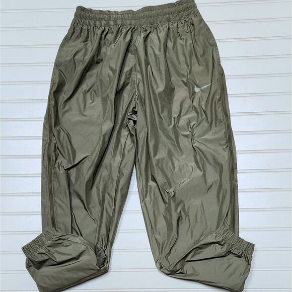 NWT Nike Kids (Girls) Woven Pants - Picture 1 of 11
